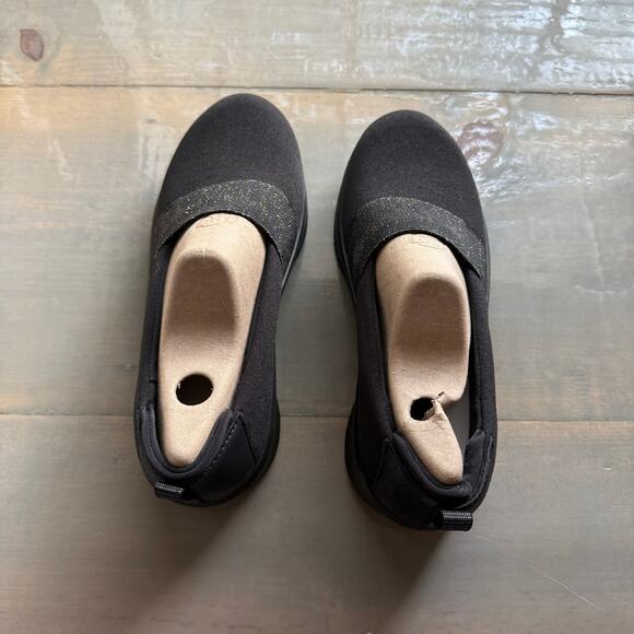 BZees Black Gracie Slip On Flats Sz 6.5 NIB - Picture 8 of 15